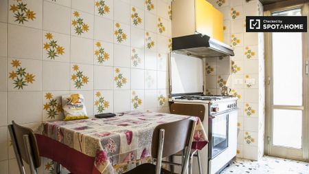 rome, Lazio 00177 - Photo 3