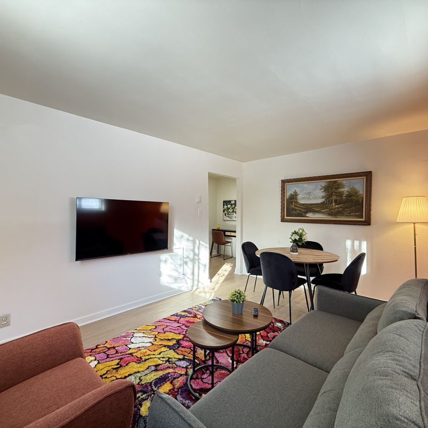 3005 Avenue Barclay, #1 - Photo 1