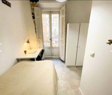 Calle de San Cosme y San Damián, Madrid, Community of Madrid 28012 - Photo 5