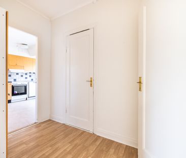 Jonas Wenströms väg, Finspång - Photo 2