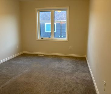 For Lease - 1906 Haiku Street, Barrhaven, Ontario - Photo 5