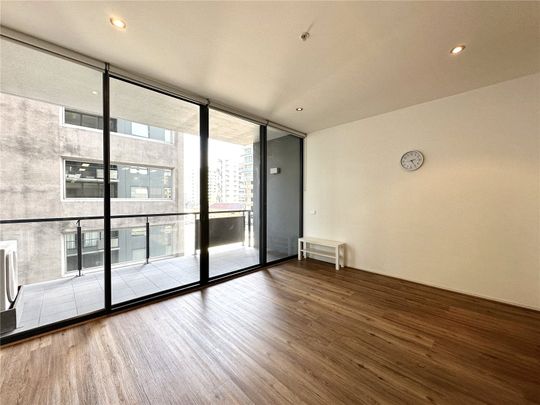 401/610 St Kilda Road - Photo 1