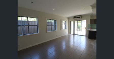 SPACIOUS 2 BEDROOM DUPLEX - Photo 2