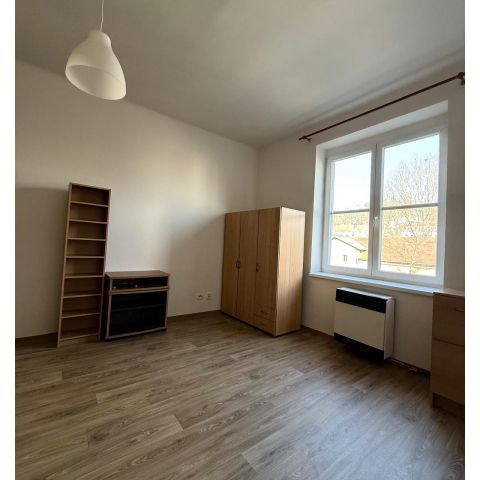Pronájem bytu 1+kk 30 m2 - Фото 1