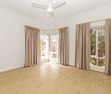 20 Hyslop Parade, Malvern East VIC 3145 - House For Rent | Domain - Photo 4