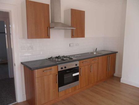 Waterloo Road, SO15 - Photo 5