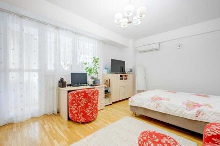 Proprietar ofer spre închiriere Apartament premium 4 camere -prima închiriere 200 mp, 3 dormitoare, 3 băi , 2 parcări în garaj Calea Floreasca - Photo 5