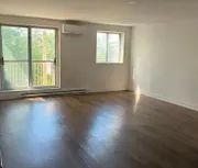 1 room apartment of 102m² in Gatineau - Photo 2