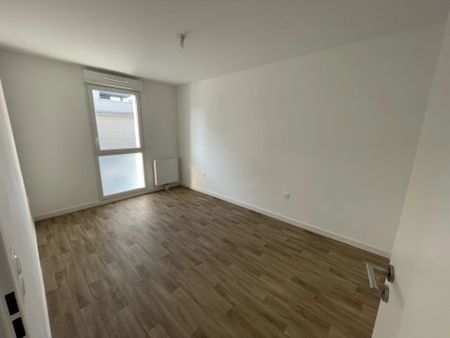 Location Appartement 2 pièces 42m² TOURS 37000 - Photo 2