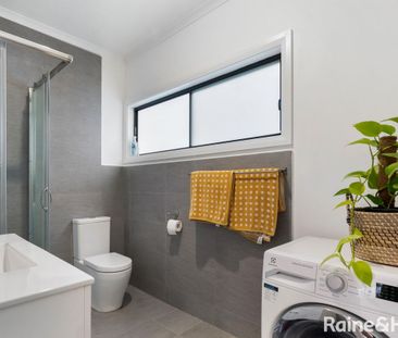 Low Maintenance & Easy Living - Photo 1