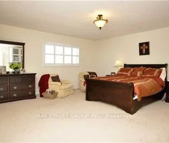 Detached Home For Lease | W9237504 - Photo 5
