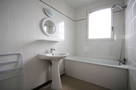 Location Appartement 1 pièce 32m² DECIZE 58300 - Photo 3