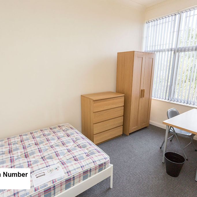 1 Bed Student Accommodation - Photo 1