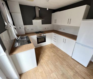 2 bedroom terraced house to rent - Photo 5