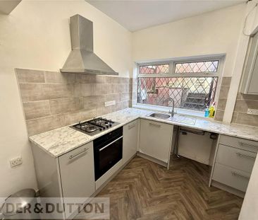 3 bedroom semi-detached house to rent - Photo 6