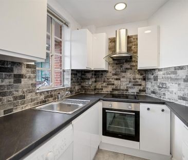 1 bedroom flat to rent - Photo 6