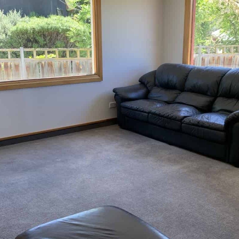 Big is Good! 5 Bedroom Rental Home - Photo 1