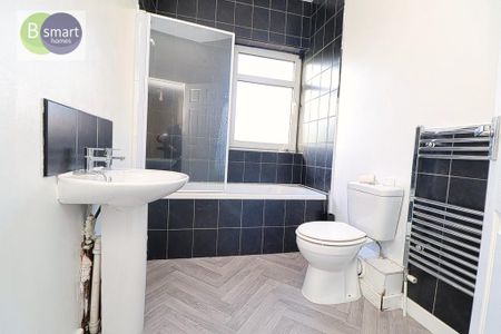 2 bedroom end of terrace house to rent - Photo 5