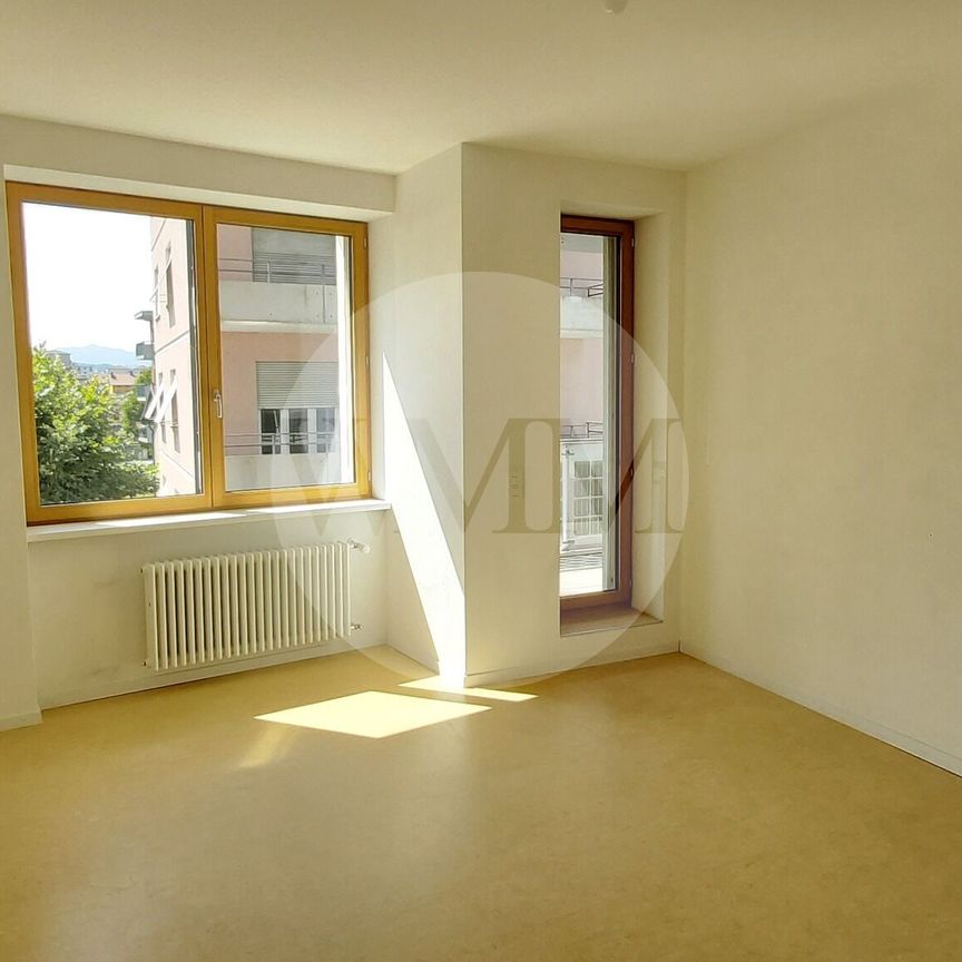 LUMINOSI 4.5 LOCALI IN STABILE MINERGIE - Foto 1