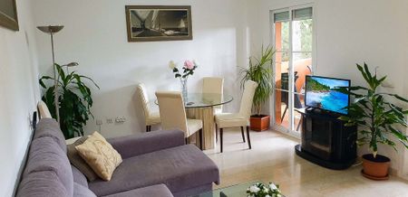 831076 - Apartment for rent Elviria, Marbella, Málaga, Spain - Photo 2