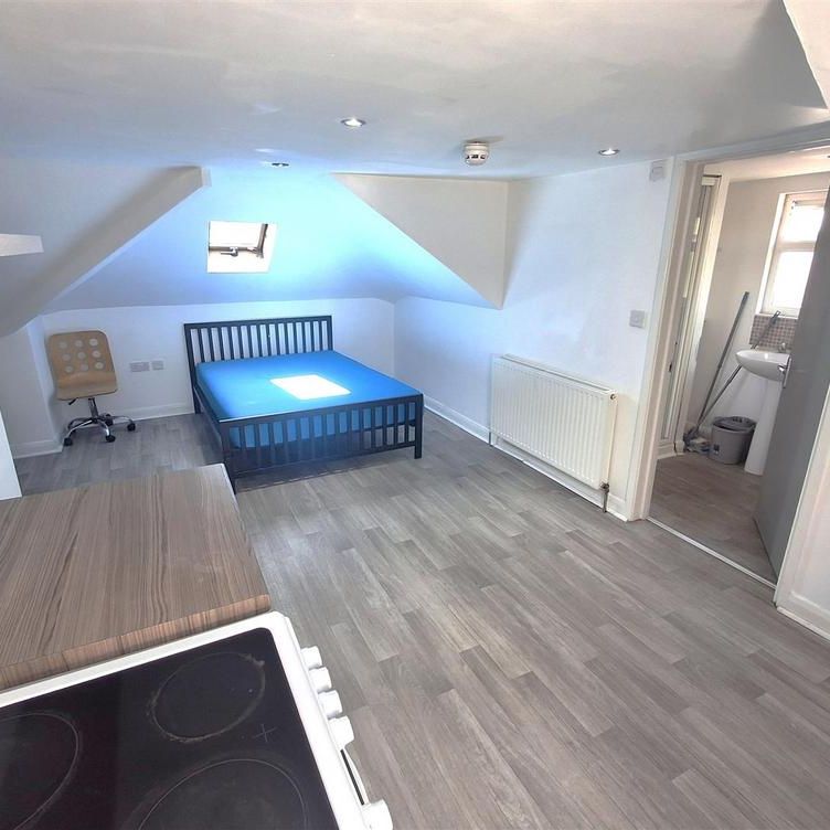 1 bedroom flat to rent - Photo 1