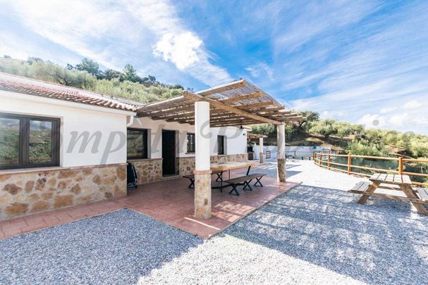 Country Property in Cómpeta, Inland Andalucia in the mountains - Photo 1