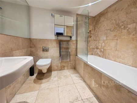 Studio to rent - Photo 5