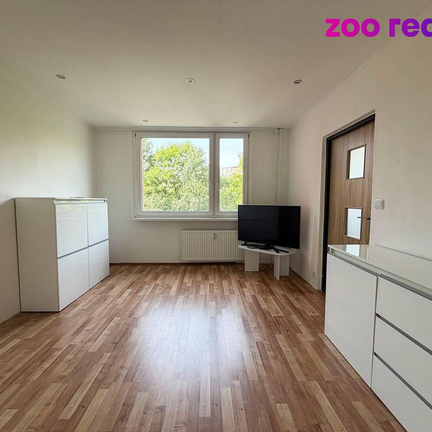 Pronájem bytu 1+1 35 m² - Photo 1
