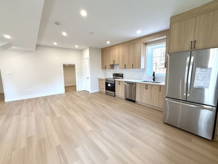 For Lease - 104 Mitchell Place, Newmarket, Ontario - Photo 5