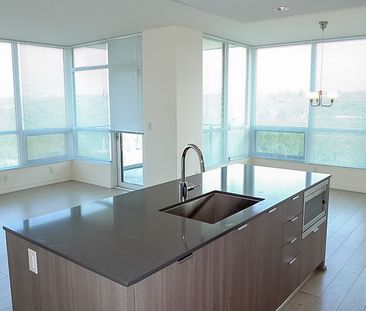 2 Br Condo For Rent Downtown | Underground Parking | Heat & Water I... - Photo 4