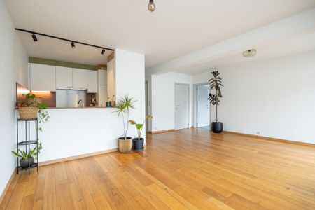 Gelijkvloers appartement met uniek terras op toplocatie - Photo 3