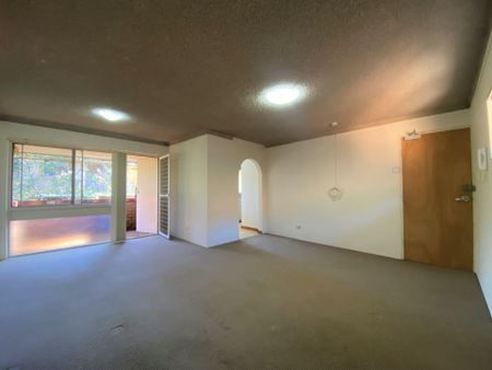 2 Bedroom Apartment&excl;&excl; - Photo 2