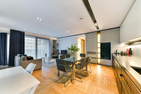 3 bedroom flat to rent - Photo 2