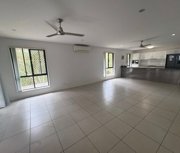 7 Conlan Court, Oxenford, Qld 4210 - Photo 5