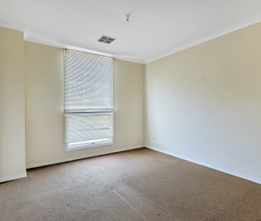 15 Cedar Crescent, Glenside SA, Belconnen - Photo 2