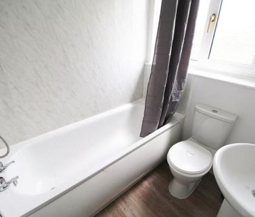 4 bedroom house to rent - Photo 4