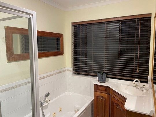 Hallett Cove - Photo 1