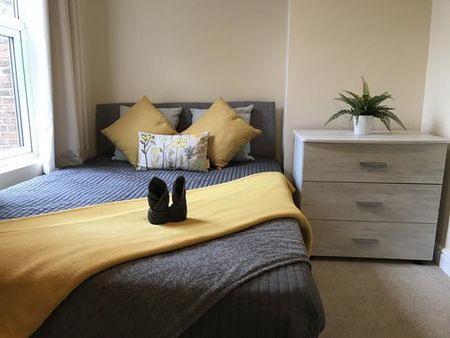 4 bedroom house share to rent - Photo 2