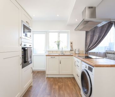 Ling Road, Walton, S40 - Photo 5