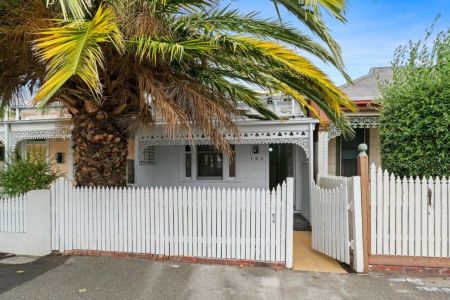 Fabulous two bedroom Victorian home - Photo 4