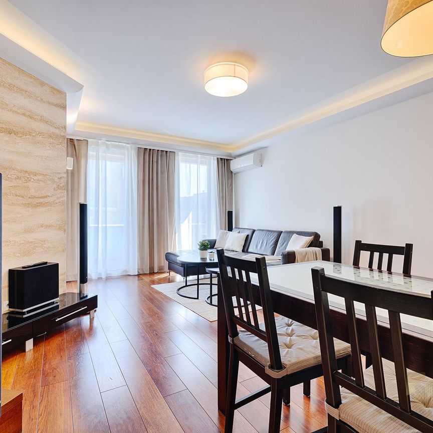 Dwa pokoje, ul. Tylna, 57 m2 - Zdjęcie 1