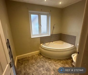 4 bedroom terraced house to rent - Photo 6