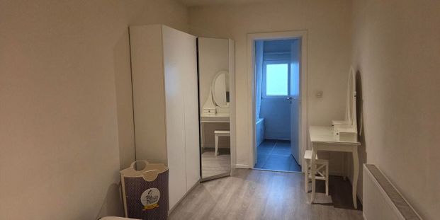 Appartement te huur in Antwerpen voor € 950 met 1 slaapkamer - Foto 1