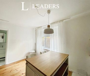 property to rent Knyveton Road, Bournemouth, Dorset, BH1 - Photo 4