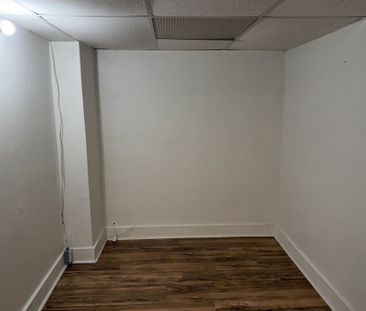 For Lease - 11 Parkwood Avenue Unit# Lower, Toronto, Ontario - Photo 4