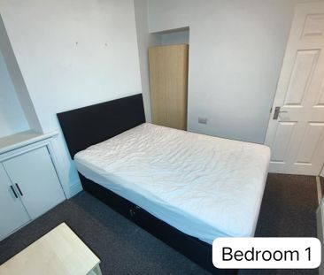 3 bedroom terraced house to rent - Photo 5