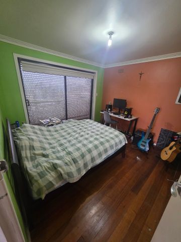 Sunshine West - Photo 4