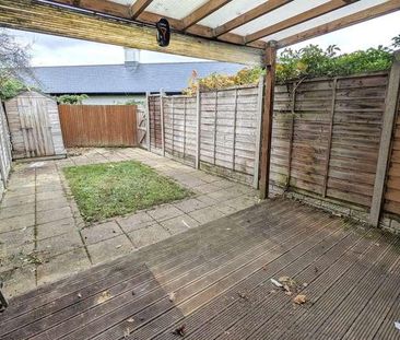 Woking, Surrey, GU24 - Photo 2