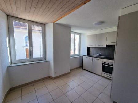 Joli appartement de 3 pièces au 4ème étage avec ascenseur - Photo 4