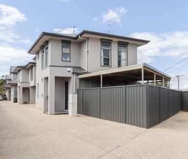 Unit 1/30 West Lakes Boulevard , - Photo 4